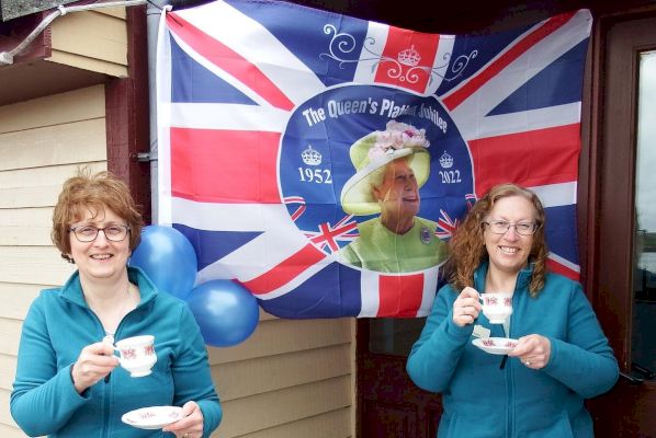 uk’s-most-northerly-post-office-branch,-on-unst-in-shetland-islands,-marks-the-platinum-jubilee-–-the-scotsman