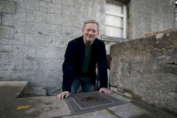 perez-plaque-removed-following-dispute-–-shetland-times-online