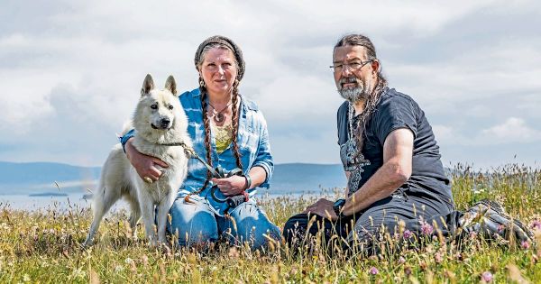 couple-give-up-stressful-commute-for-new-crofting-life-on-shetland-island-–-daily-record