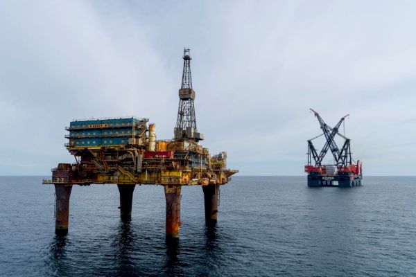 heerema-to-kick-off-dunlin-decommissioning-in-earnest-–-energy-voice