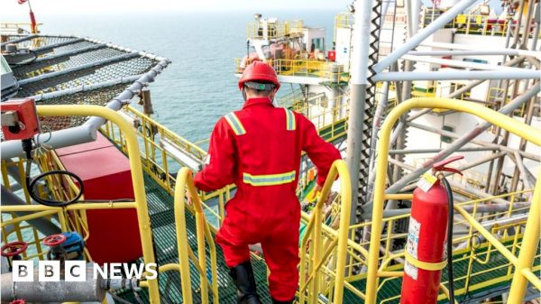 shell’s-jackdaw-gas-field-given-go-ahead-by-regulators-–-bbc