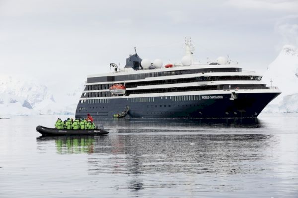 atlas-opens-two-ship-2023-2024-antarctica-season-for-sale-–-cruise-industry-news