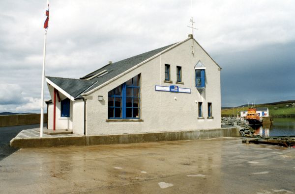 aith-rnli-to-light-beacon-for-the-queen’s-platinum-jubilee-–-rnli.org