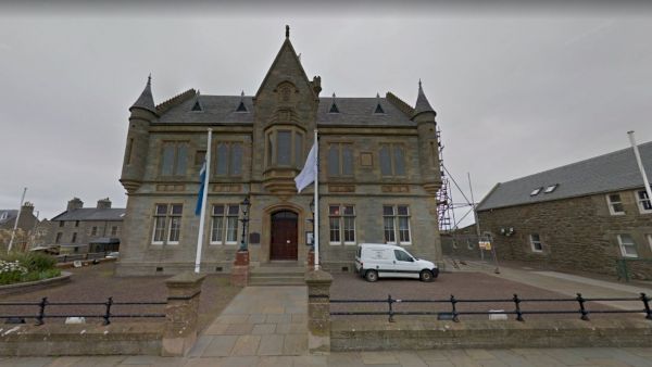 dog-from-ukraine-sent-to-southampton-to-quarantine-after-arriving-in-shetland-with-fraudulent-rabies-test-results-–-stv-news