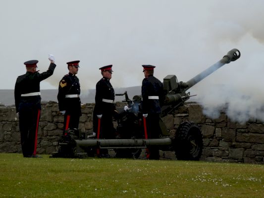 21-gun-salute-takes-place-at-fort-charlotte-–-shetland-times-online