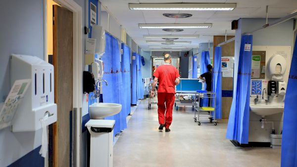 scottish-patients-waiting-almost-two-days-for-a&e-care,-figures-show-–-planetradioco.uk