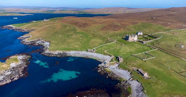 private-island-off-shetland-with-six-bed-mansion-and-farmhouse-on-market-for-1.75m-–-daily-record