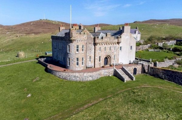 757-acre-scottish-island-farm-could-be-yours-for-over-1.7m-–-flock-of-200-pure-bred-ewes-available-in-addition-–-farming-life
