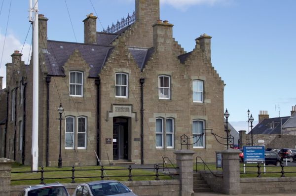 heavy-fine-and-disqualification-for-man-who-‘snapped’-–-shetland-news