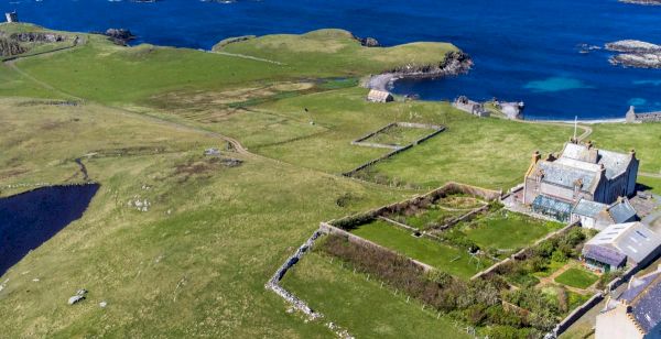 shetland’s-isle-of-vaila-offers-a-true-‘get-away-from-it-all’-home-–-the-scottish-farmer