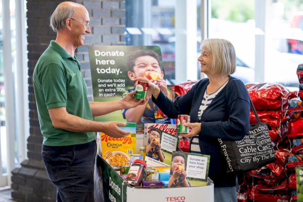 over-2,000-meals-donated-by-tesco-shoppers-in-lerwick-–-shetland-times-online