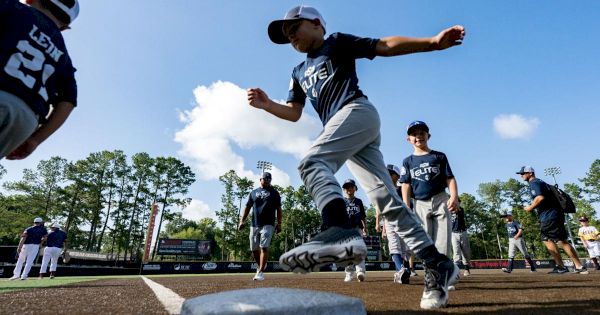 photos:-pony-shetland-&-pinto-world-series-opening-ceremony-–-the-advocate