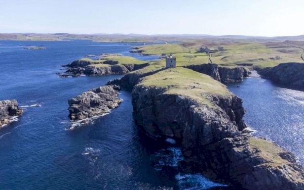 isle-of-vaila-in-shetland-islands-for-sale-with-farm-–-south-west-farmer
