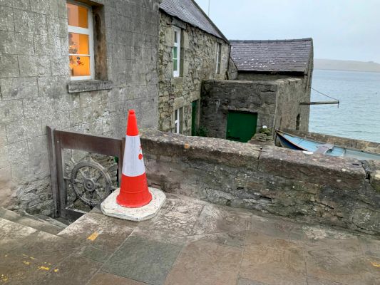 crime-drama-star-plaque-set-to-be-relocated-–-shetland-news