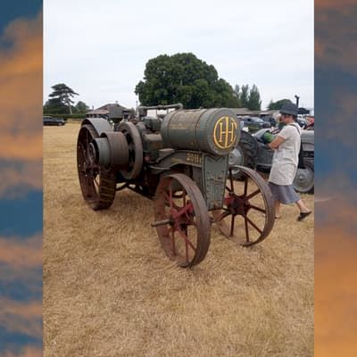 sun-shines-down-on-dunster-country-fair-|-wsfpco.uk-–-west-somerset-free-press