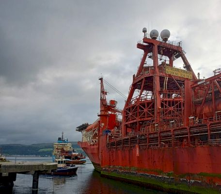 gallery:-‘end-of-an-era’-as-foinaven-fpso-arrives-at-hunterston-–-energy-voice