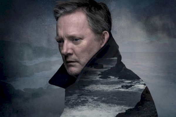 first-glimpse-at-douglas-henshall’s-final-appearance-in-shetland-–-ardrossan-and-saltcoats-herald