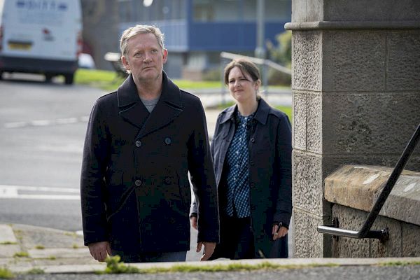 shetland-actor-‘bereft’-over-co-star-douglas-henshall’s-departure-–-the-independent