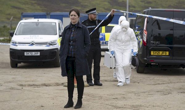 shetland-spoilers:-is-tosh-dead?-–-express