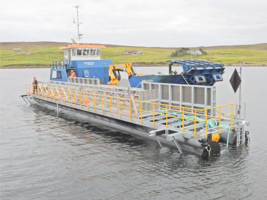 new-pontoon-in-place-for-aith-rnli-–-shetland-times-online