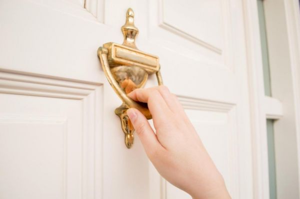 discussion-of-ancient-constitutional-documents-won’t-work-on-the-doorstep-–-the-national