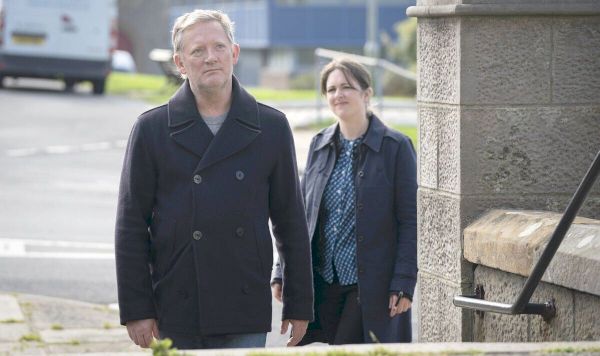 douglas-henshall-age:-how-old-is-shetland-jimmy-perez-star?-–-express