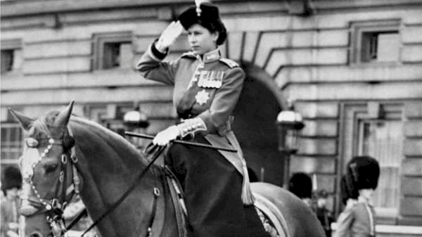 in-pictures:-sporting-memories-of-the-queen-–-bbc
