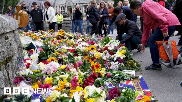 police-urge-queen-mourners-not-to-drive-to-balmoral-–-bbc