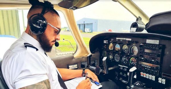 gloucester-pilot-had-‘glimpses-of-a-lightning-strike-off-the-wing’-on-4,000-mile-charity-flight-–-gloucestershire-live