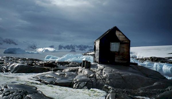 festival-in-scotland’s-national-book-town-to-get-a-taste-of-life-in-antarctic-–-heraldscotland