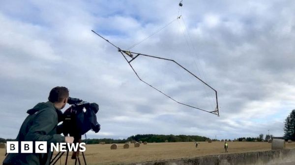 antenna-suspended-from-helicopter-causes-power-cut-near-balmedie-–-bbc