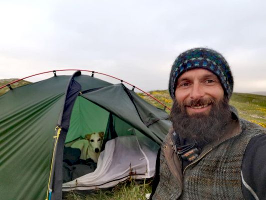 ex-paratrooper-who-spent-months-in-isles-to-release-book-–-shetland-times-online