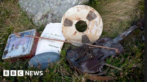 erland-cooper:-musician’s-‘planted’-tape-found-in-orkney-–-bbc