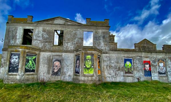 abandoned-shetland-home-turned-into-house-of-horrors-with-halloween-artwork-–-the-press-&-journal