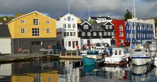 fiber-optic-submarine-cable-near-faroe-and-shetland-islands-damaged;-mediterranean-cables-also-cut-–-high-north-news