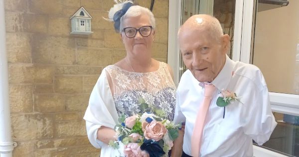 cheltenham-care-home-resident-with-dementia-marries-sweetheart-of-42-years-–-gloucestershire-live