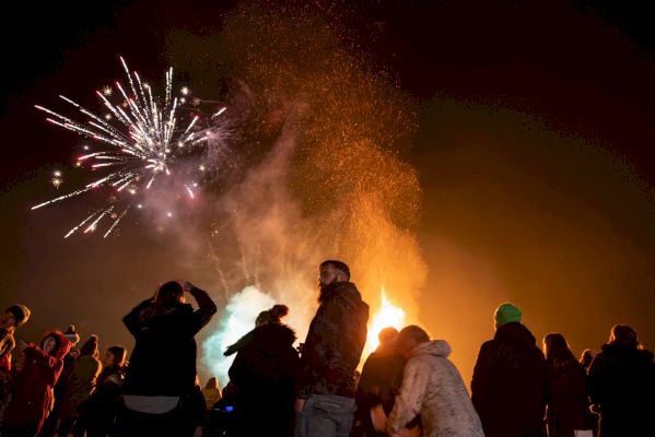 bonfire-burns-brightly-at-tingwall