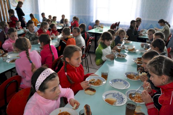 councillors-to-urge-sic-to-introduce-free-school-meals-for-all