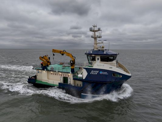 inverlussa-marine-services-takes-delivery-of-hybrid-vessel-–-fish-farmer-magazine