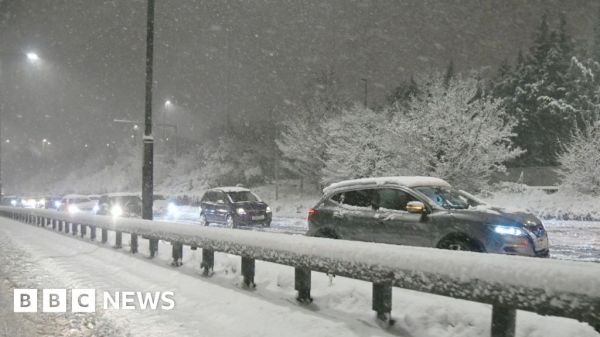 uk-braced-for-more-disruption-from-snow-and-ice-–-bbc