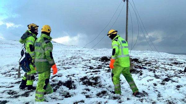 shetland-teams-making-‘significant-progress’-in-restoring-power-to-homes-–-aol-uk