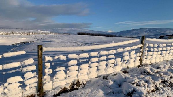 shetland-hailed-for-‘resilience’-as-thousands-without-power-still-–-aol-uk