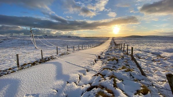 power-still-off-for-thousands-but-extra-crew-arrive-in-isles-–-shetland-news