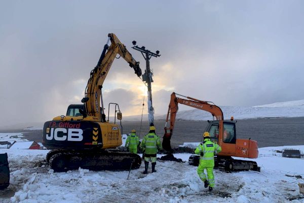 around-350-homes-suffer-sixth-day-without-power-–-the-independent