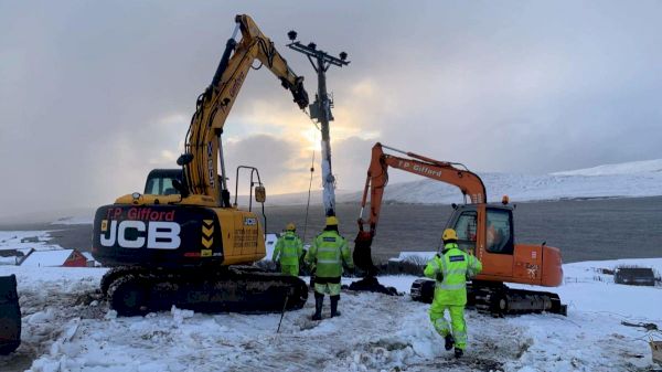 around-350-homes-suffer-sixth-day-without-power-–-aol-uk