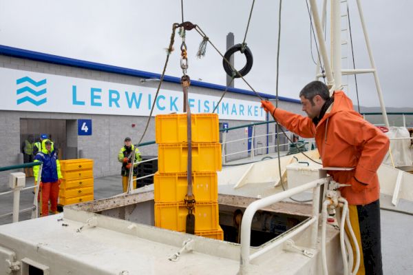mixed-reaction-from-fishing-industry-to-quota-agreement-–-shetland-times-online