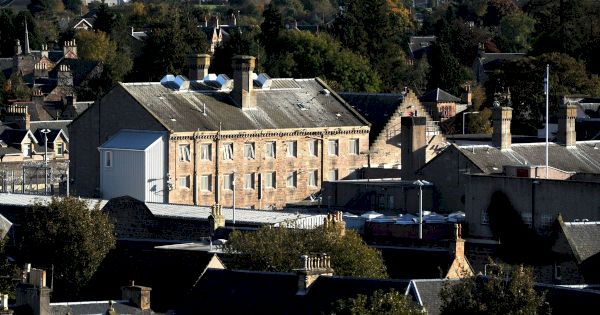 scots-families-in-the-highlands-facing-energy-bill-hikes-can-go-to-jail-for-warmth-this-winter-–-scottish-daily-express