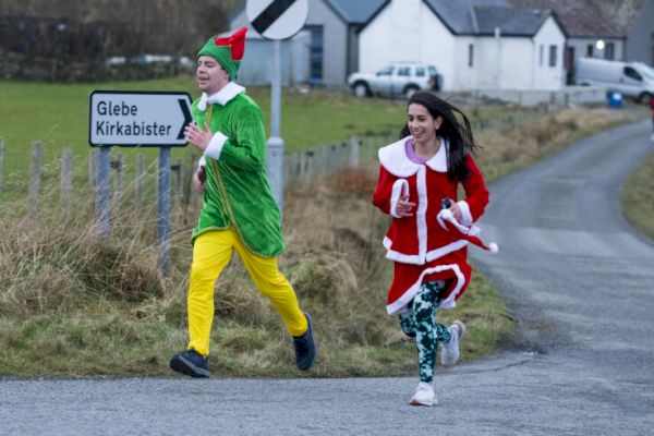 bressay-parkrun-gets-in-the-festive-spirit-–-shetland-times-online