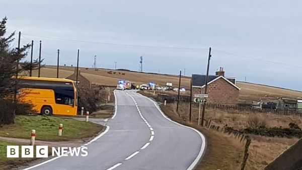 a90-closed-in-both-directions-after-three-car-crash-–-bbc