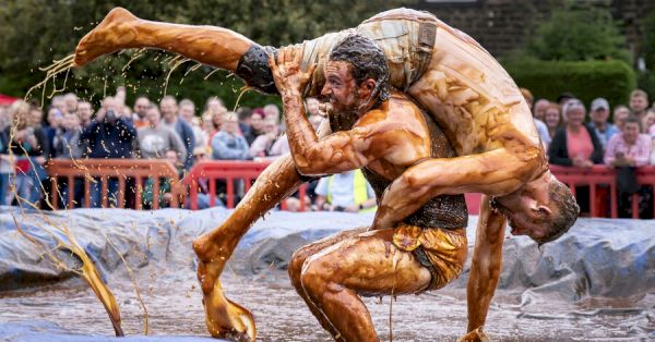 in-pictures:-gravy-wrestling-and-bog-snorkelling-–-the-quirkier-events-…-–-the-irish-news